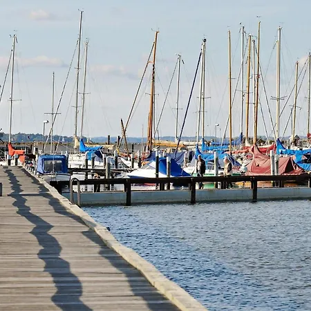 8 Person In * Gelting